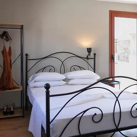 The Spot - At The Heart Of The Old Town * Chania (Crete)